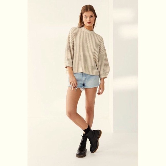 URBAN OUTFITTERS MOCK NECK BALLOON SLEEVE THICK RIBBED LIGHTWEIGHT SWEATER SzXS - Picture 5 of 9